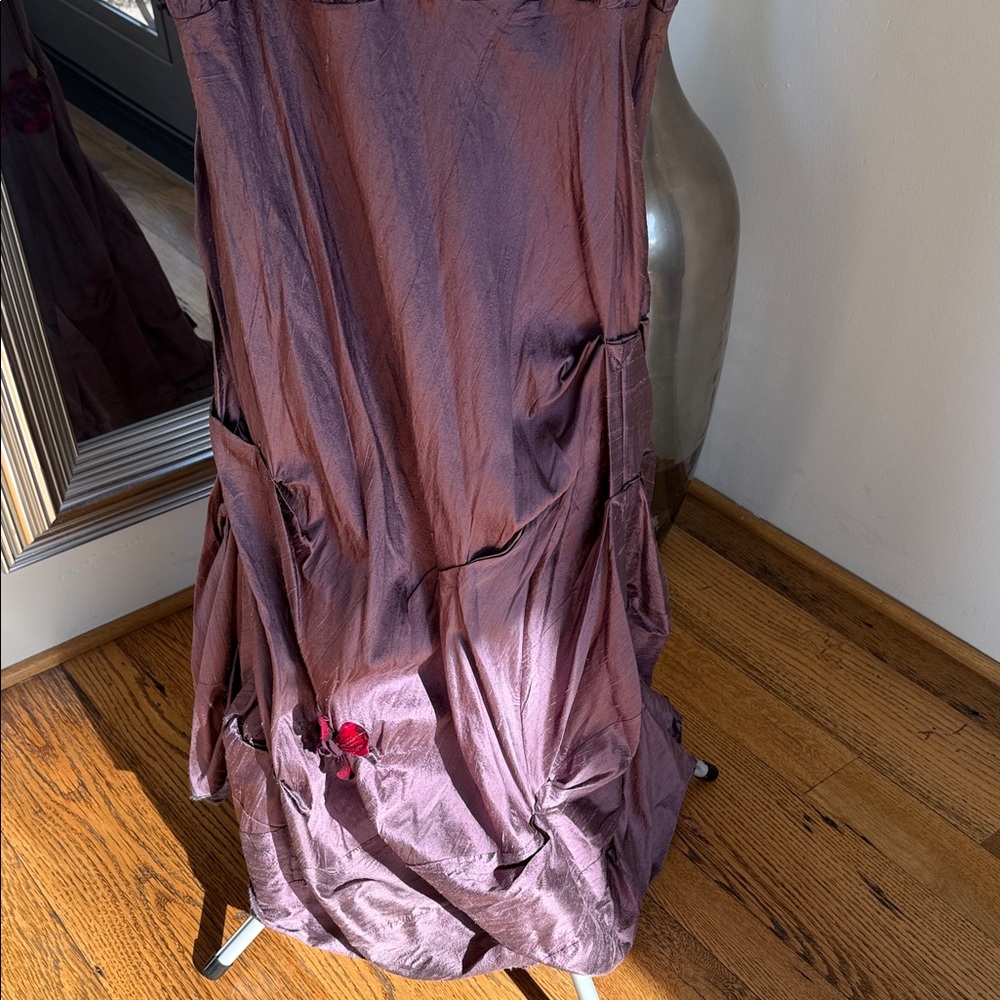 Chic Sleeveless Maxi Dress in Plum - Picture 6 of 9